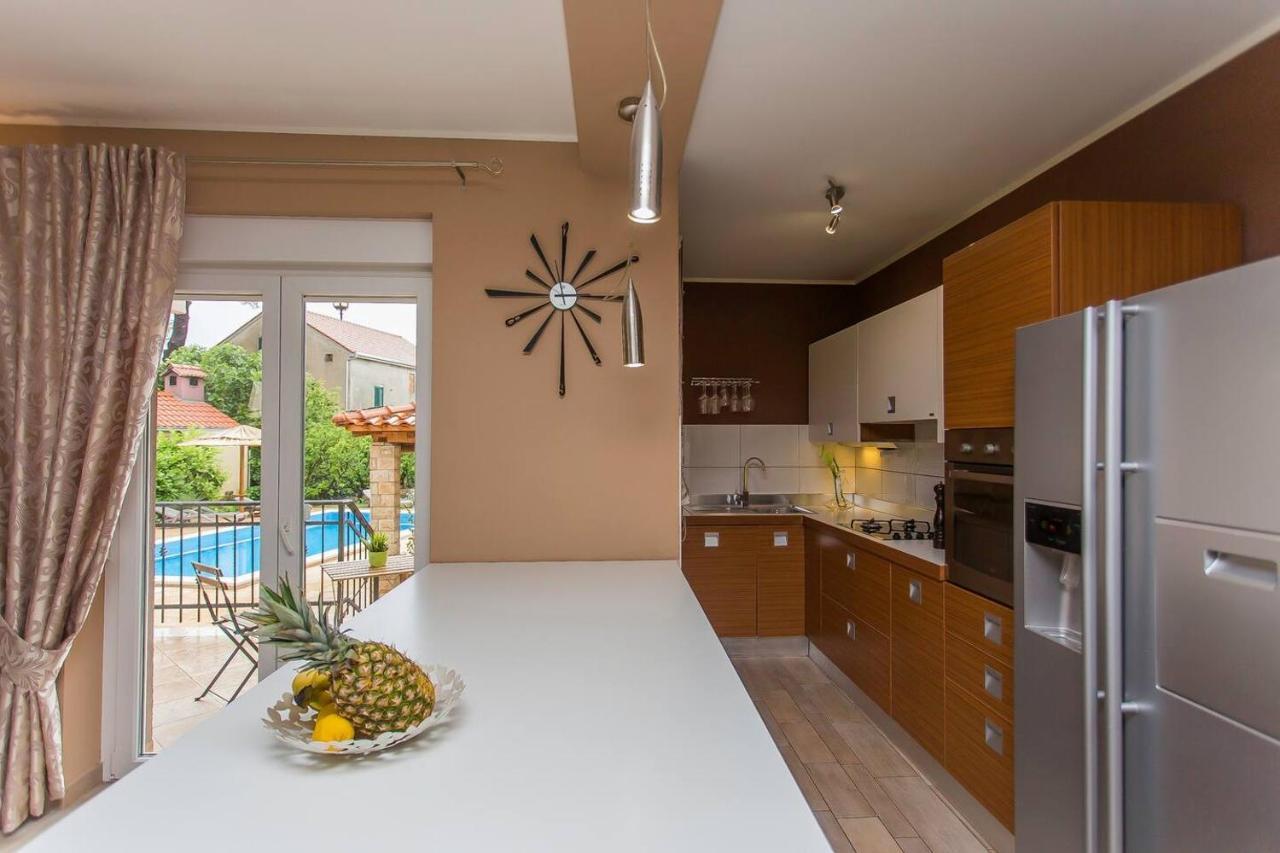 Villa Barbara Kaštela Екстериор снимка